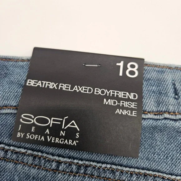 Sofia Jeans Beatrix Relaxed Boyfriend Mid Rise Distressed Ankle Denim Blue 18 - Picture 5 of 10